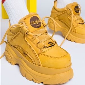 Buffalo Classic Platform Sneaker Mustard Leather